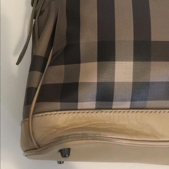 AUTHENTIC BURBERRY Medium Walden Hobo Bag w/tags - Picture 3 of 8